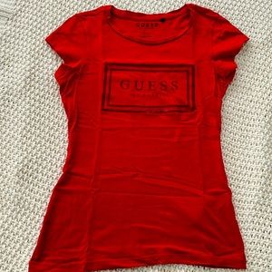Guess Top